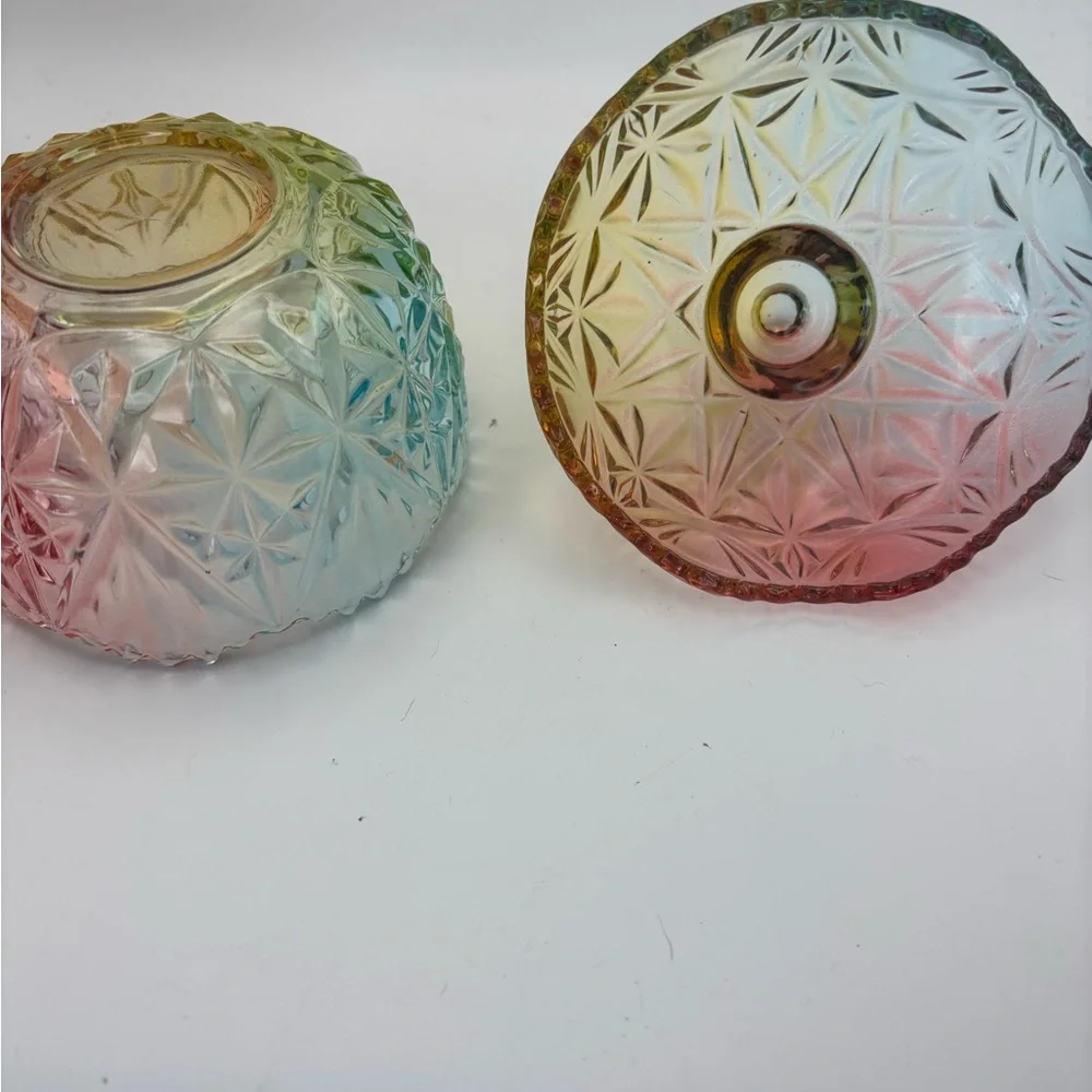 Iridescent Glass candy dish, storage with lid - Picture 5 of 7